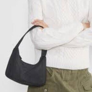 New Aritzia Sunday Best Goldie Bag in Black